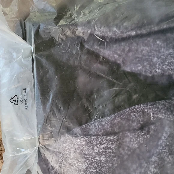 Victoria's Secret PINK Duffel Bag Convertible Backpack Unisex NWT - Picture 14 of 14